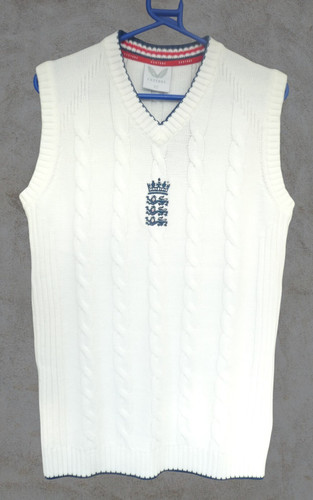 Bnwt extra small england - bnwt,