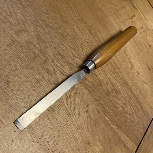 Woodturning 18mm wide - ,