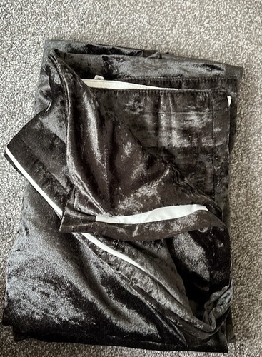 42x54 black velvet - 42x54,