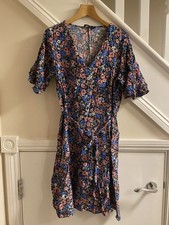F&F Tesco Size UK16 Floaty