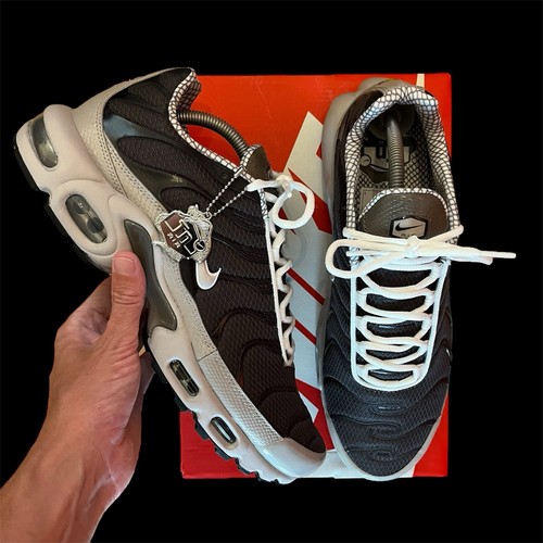 Nike air max plus - |, year