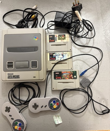Super nintendo entertainment - super,