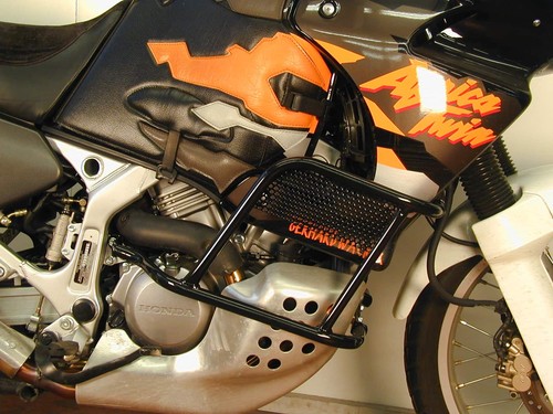 Engine guard black for honda - black,