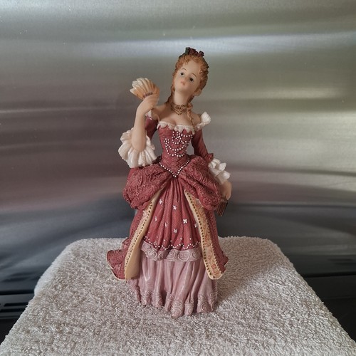 Shudehill lady figurine - lady,