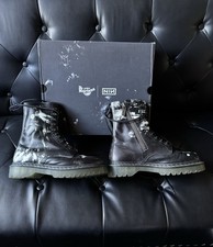 NINE INCH NAILS x Dr. Martens