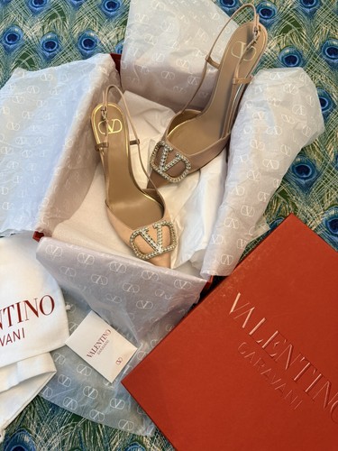 Authentic bnib valentino - authentic,