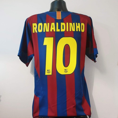 Ronaldinho barcelona shirt - ronaldinho, 10