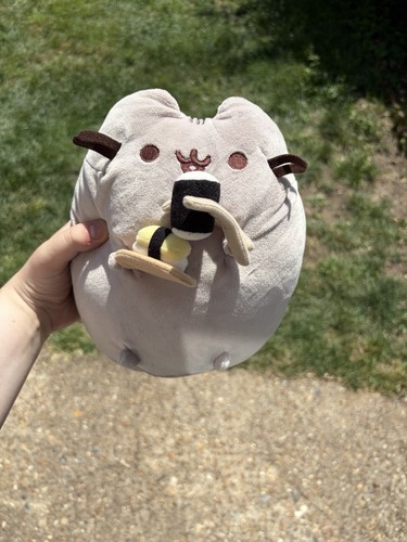 Gund pusheen eating - sushi, with