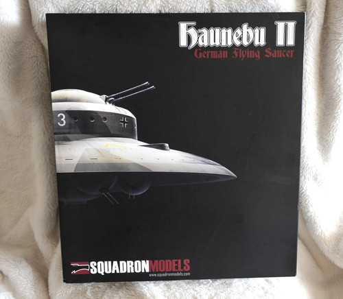 Squadron model haunebu ufo - squadron,