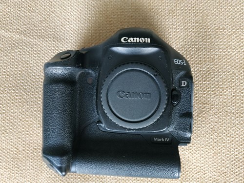 Canon eos mark - eos-1d, iv