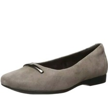 Clarks UN Darcey Way Size 5 E