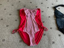 BOOTS CORAL BAY red &white