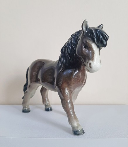 Vintage goebel brown - vintage, pony