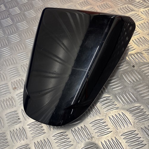 Black honda vfr 800 rear - rear, seat