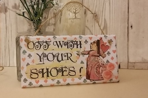 Off with your shoes - , alice