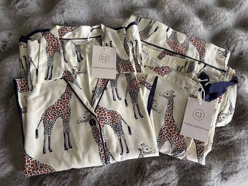 Bnwt cyberjammies - 🦒,