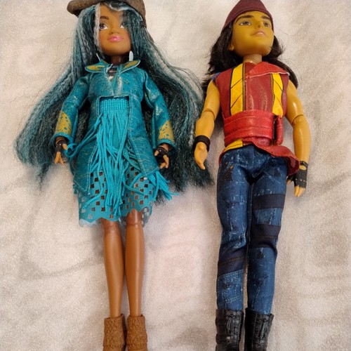 Disney descendants uma and - disney,