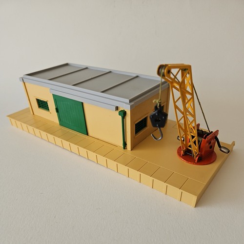 Hornby dublo 5020 goods - hornby, depot