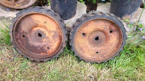 Howard rotovator 220 wheels - howard,