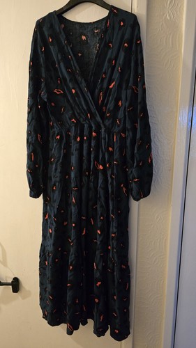 Beautiful ladies long sleeved - beautiful,