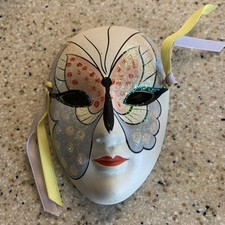 Small Ceramic Porcelain Mardi Gras Glitter  Butterfly Mask  Decor - 4 1/4"x3 in
