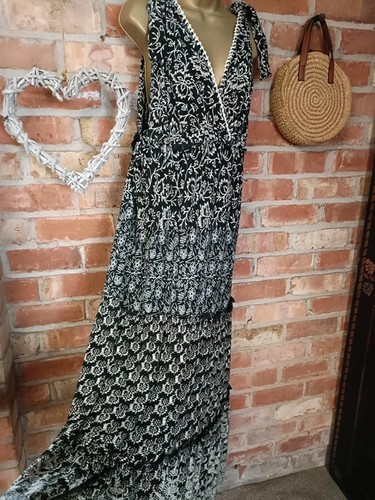 Gorgeous monsoon tiered