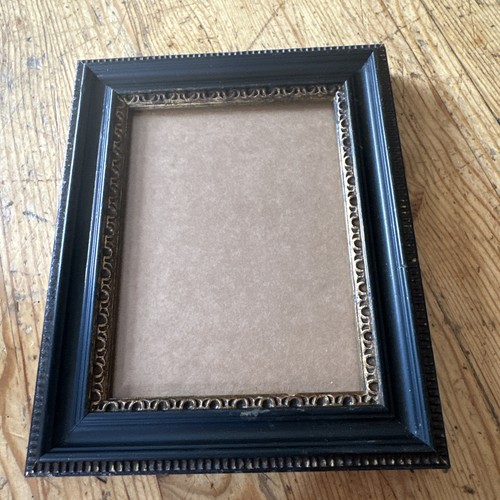 Vintage used small hogarth - ,