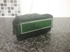 OO GAUGE HORNBY NON MOTORISED