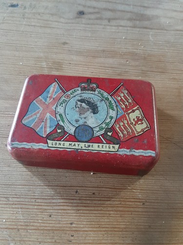 Oxo tin queen elizabeth - oxo,