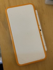 Nintendo 2DS XL Console White