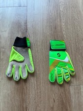 Sport Out Boys’ Football Goalie Gloves - Kids Medium - Used