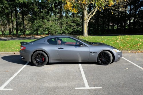 Maserati granturismo v8 - 4.2,