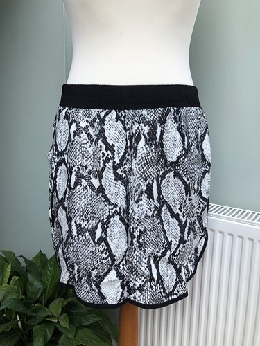 Ladies summer skirt - size, 16-18