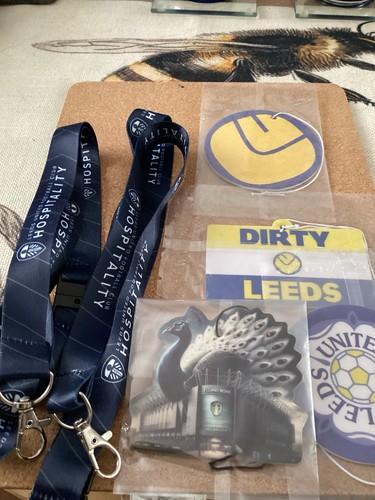 Leeds united bundle car air - leeds,