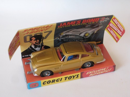 Corgi toys 261 aston - aston, martin