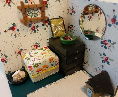 Miniature artisan dolls house - miniature,