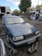 VOLVO 850 CD 2.4 PETROL GREEN BREAKING CAR PARTS AVAILABLE 1995