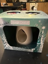 Yankee Candle Wax Melts & Ceramic Oil Burner NEW IN BOX Christmas Scents
