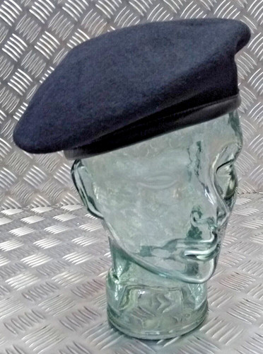 Beret wool knitted - rn,
