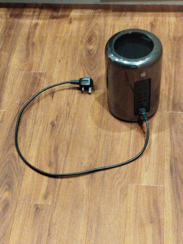 Apple mac pro trashcan - mac, late
