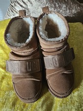 Ladies Latest Short UGG Ankle