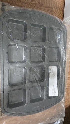 Pampered chef brownie - chef, pan