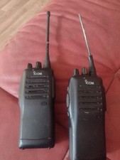 ICOM handheld walk talkies X2