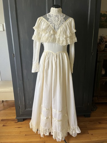 Vintage 1970s gunne sax white - gunne,