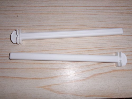 16cm plastic twist on - 10,