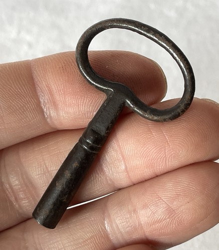 Antique vintage metal - /, bow