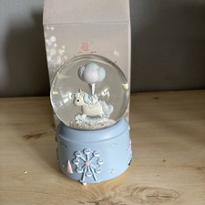 Musical light up Unicorn Snowglobe new in box