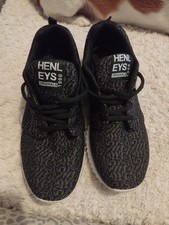 Henleys Women's Trainers Size 6 Black Lace Up