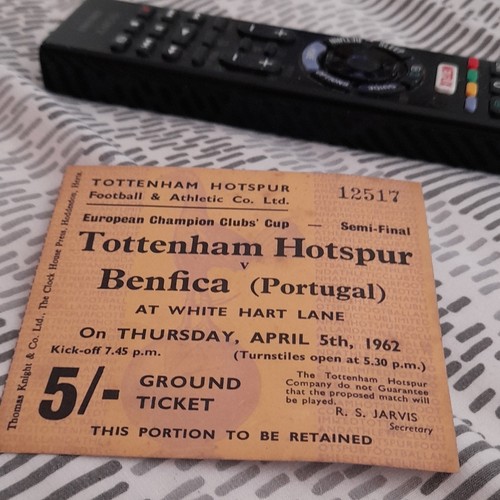 Tottenham hotspur benfica - tottenham,