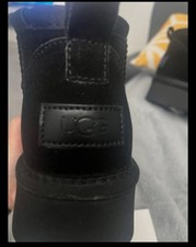 UGG Classic Mini Black  Boots – Size 4, Warm & Cozy Comfort